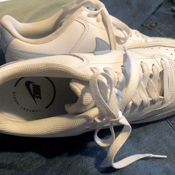 Nike Airforces White and Purple Logo - Picture 3 of 3